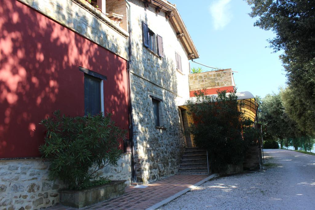 Societa Agricola F.Lli Angelucci Villa Cannara Exterior photo
